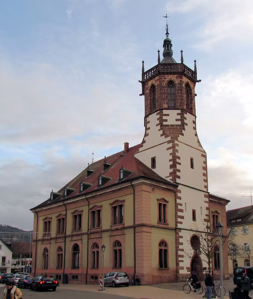 Bühl: Buehl Neues Rathaus fcm