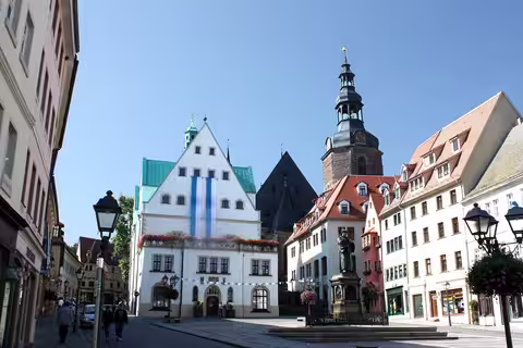 Eisleben: Lutherstadt town square with the town