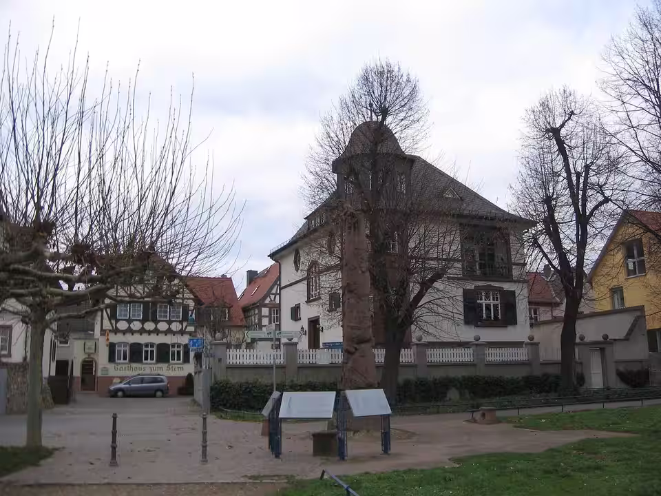 Flörsheim am Main: Floersheim Mainstein1