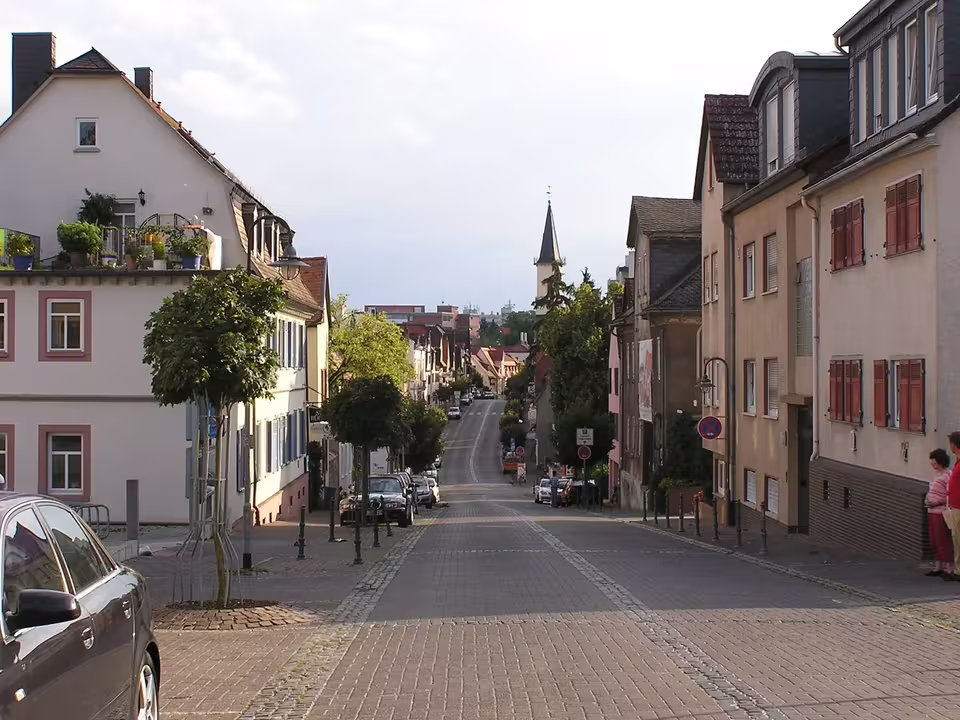 Friedrichsdorf: TS Hugenottenstrasse