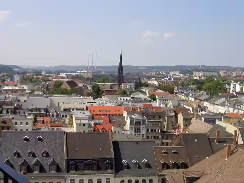 Gera: Blick vom Rathausturm über