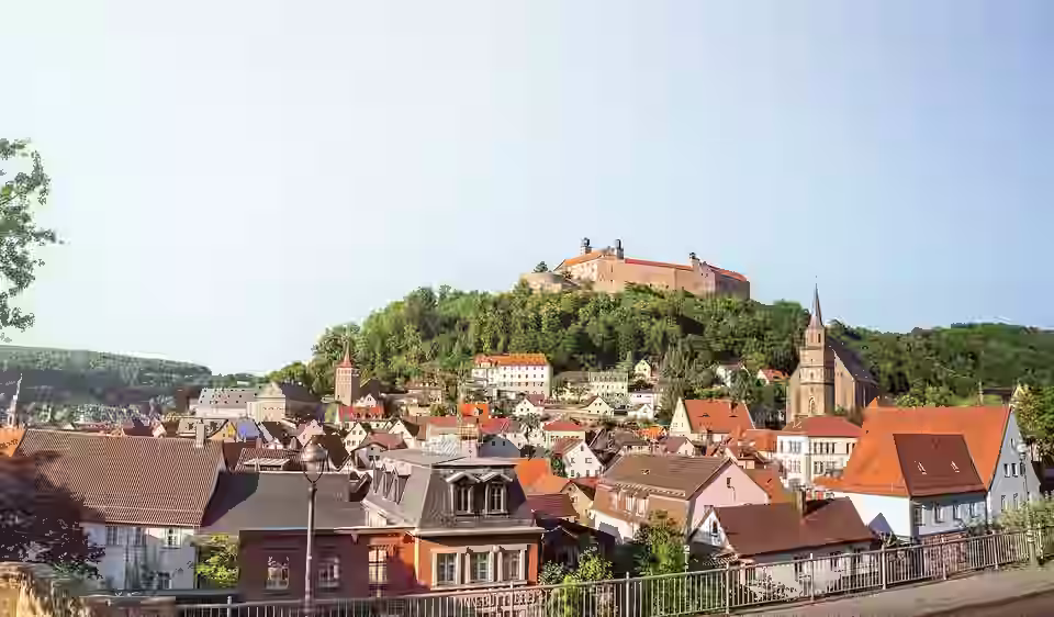 Kulmbach: Blick auf und die Plassenburg Panorama