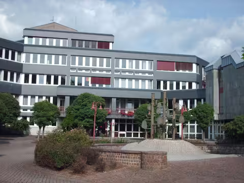Lennestadt: Rathaus