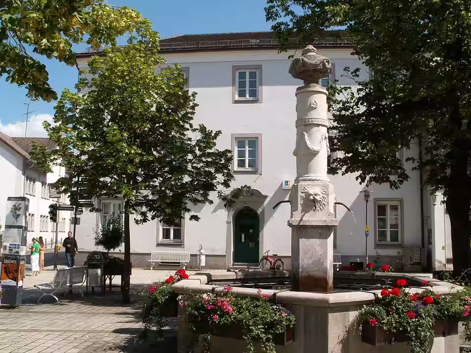 Marktoberdorf: MOD Amtshaus ehem Marktbrunnen