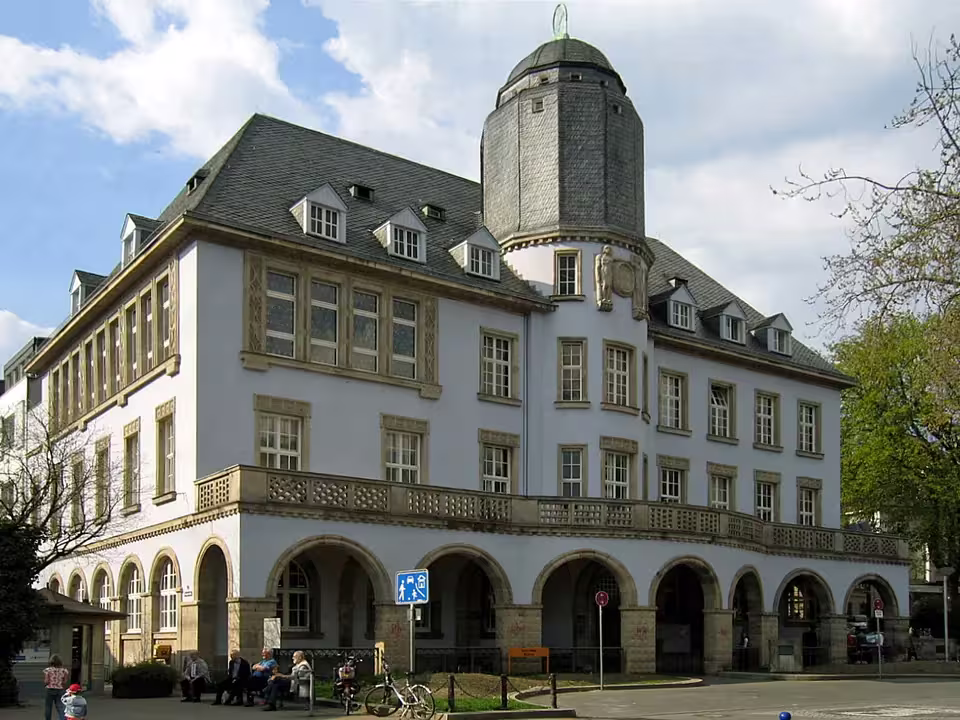 Menden (Sauerland): Rathaus4 Asio