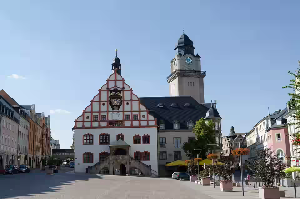 Plauen: Altes und Neues Rathaus