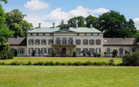 Rastede: Schloss Juni
