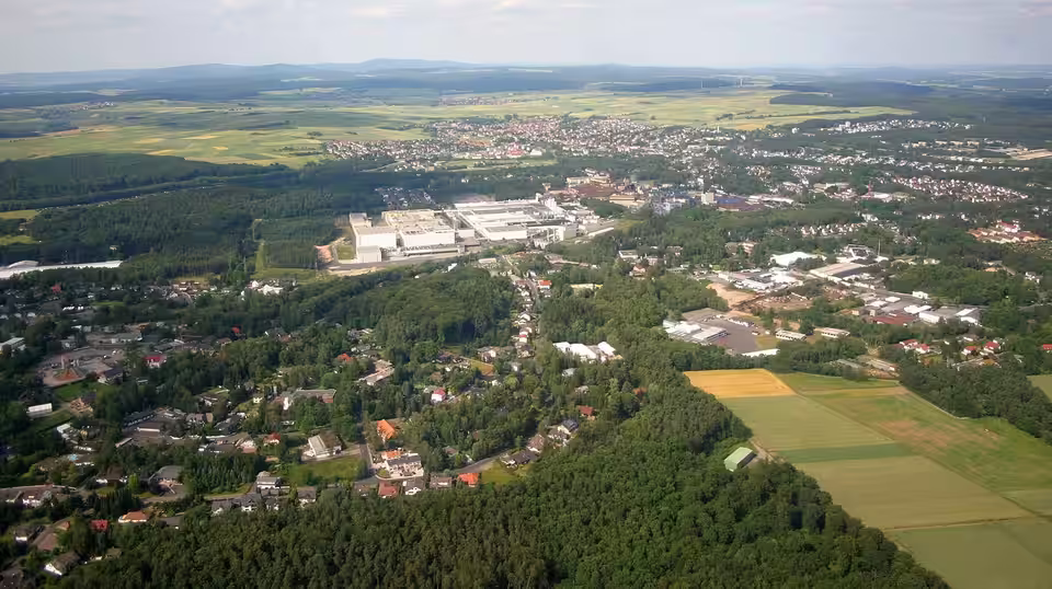 Stadtallendorf: Luft