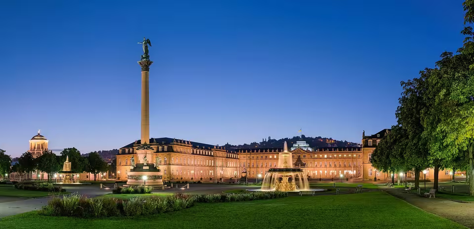 Stuttgart: Neues Schloss Schlossplatzspringbrunnen Jubiläumssäule Schlossplatz