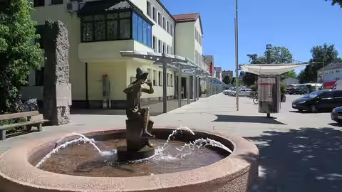 Traunreut: Rathausbrunnen