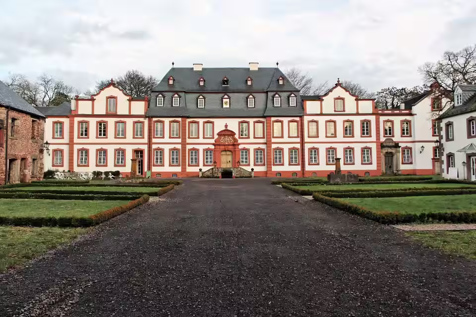 Wadern: Schloss Muenchweiler01